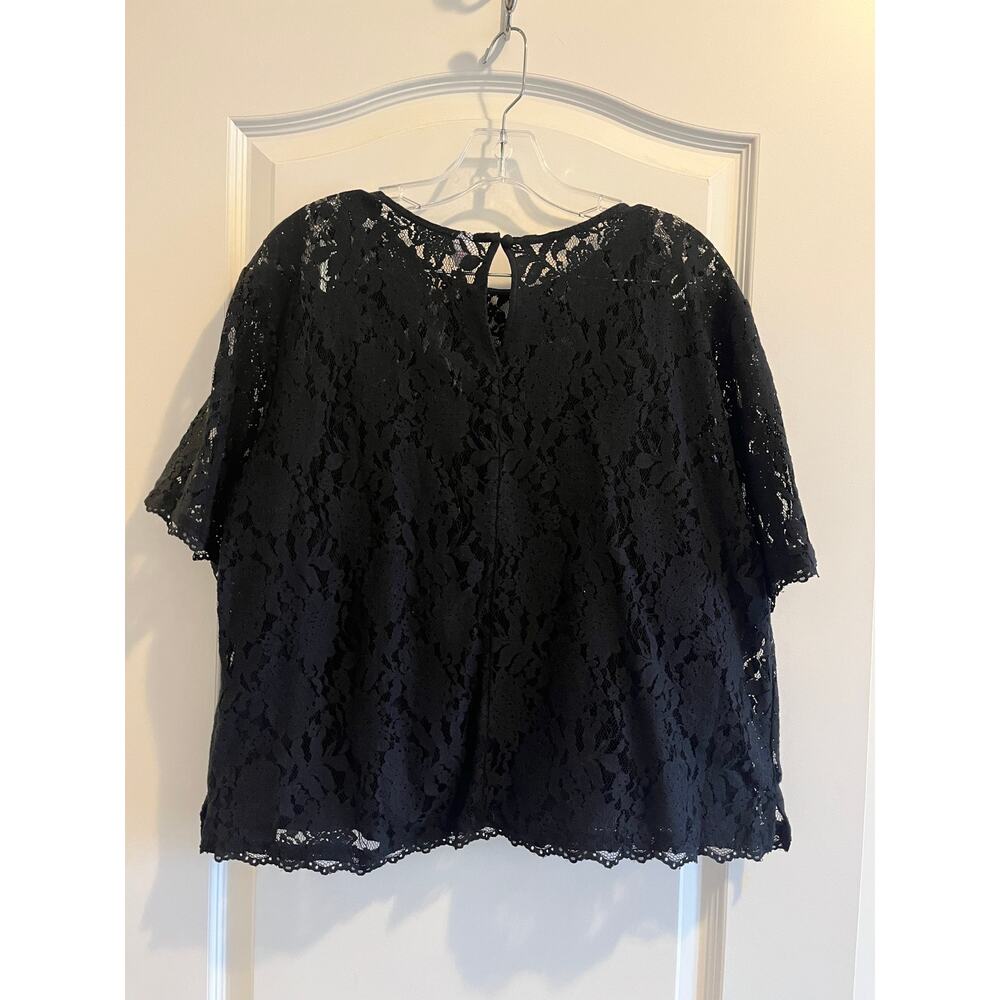 Old Navy Lace Shell Top - Picture 4 of 8